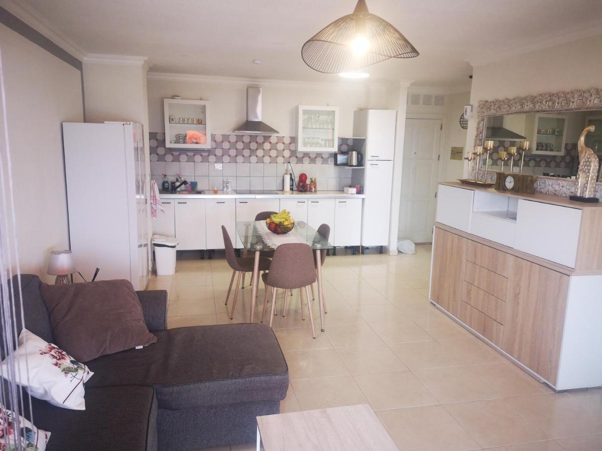 Aimee Maritima Puerto Santiago Apartment